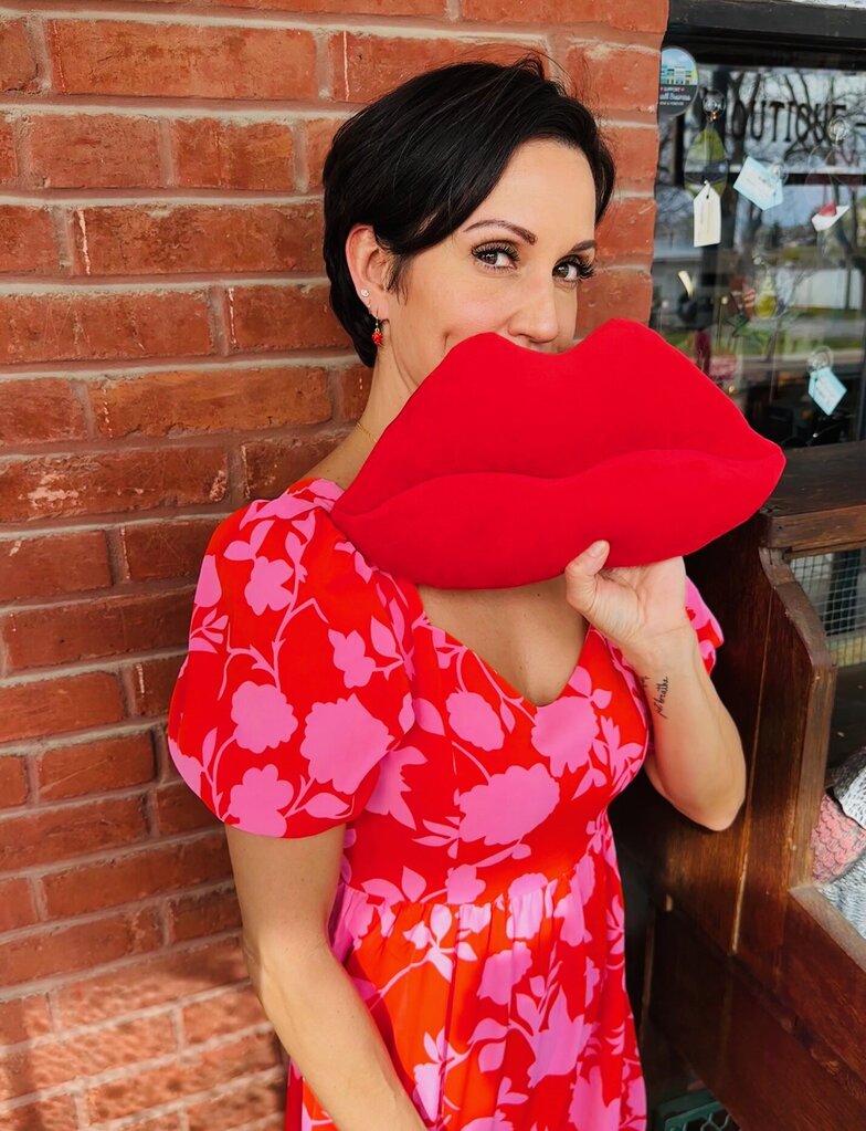 Lips Pillow- Red