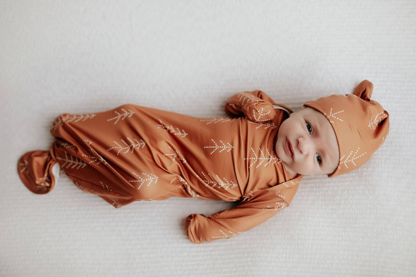 Three Little Tots - Christmas Knotted Gown: Gown & Hat
