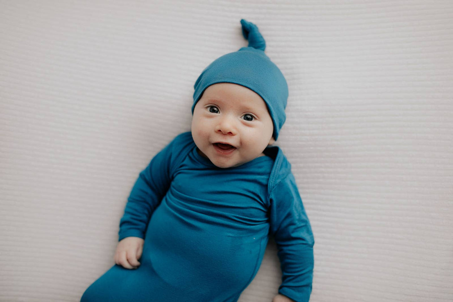 Three Little Tots - Blue Knotted Gown: Gown & Hat