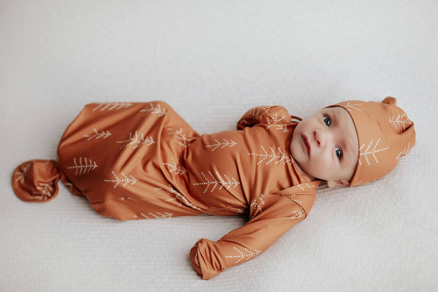 Three Little Tots - Christmas Knotted Gown: Gown & Hat