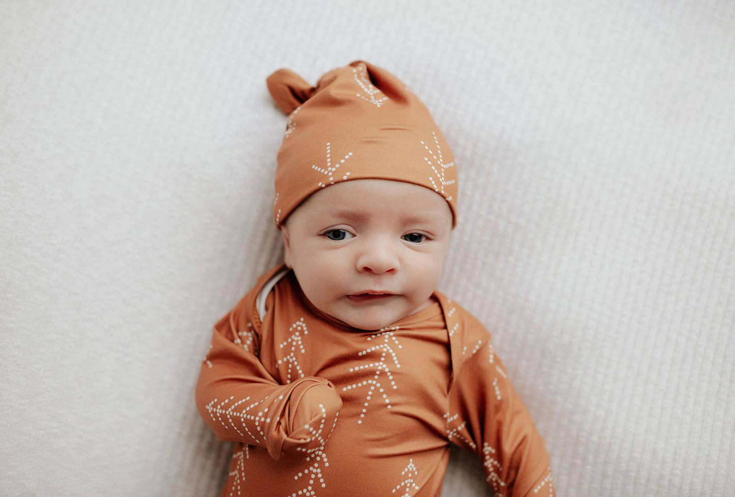 Three Little Tots - Christmas Knotted Gown: Gown & Hat