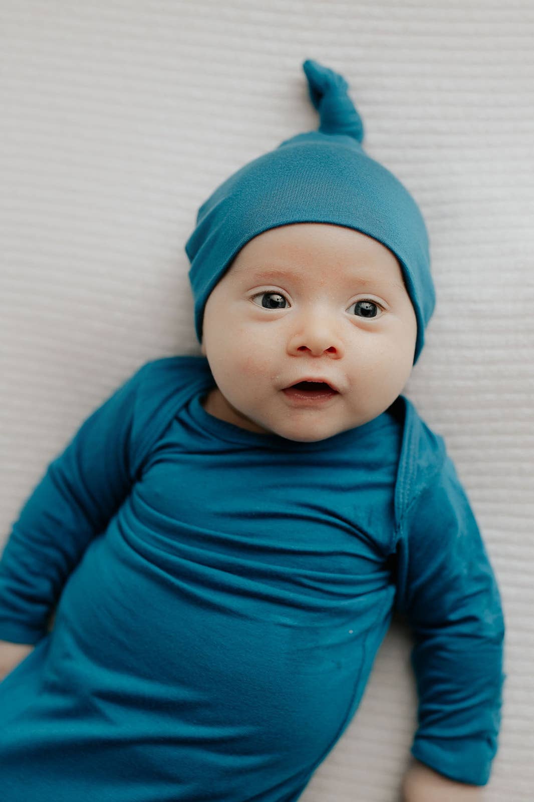 Three Little Tots - Blue Knotted Gown: Gown & Hat