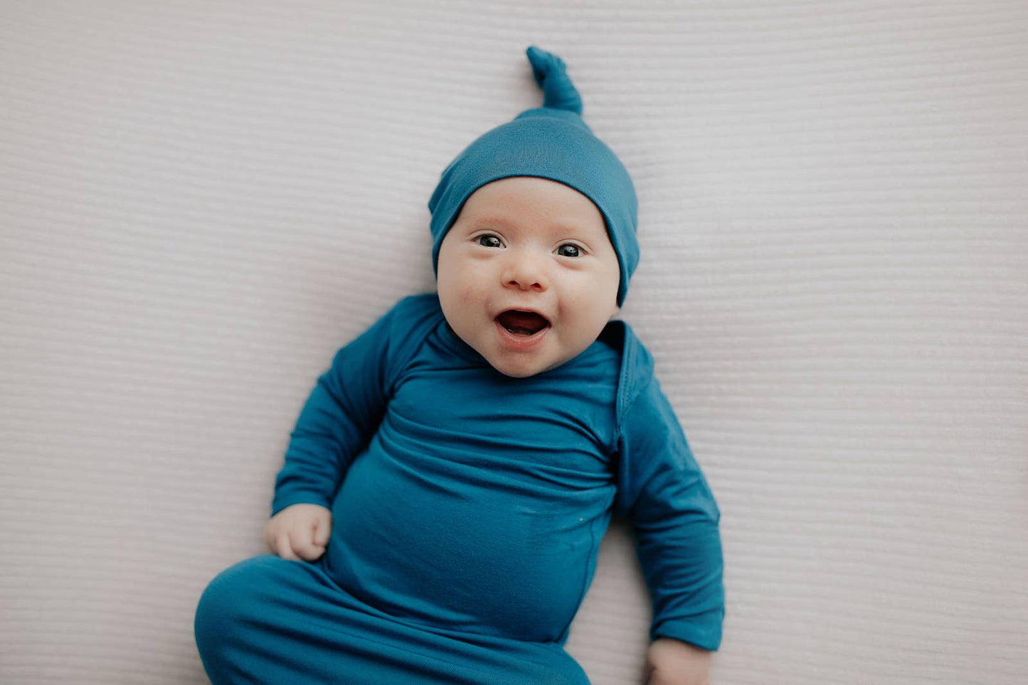 Three Little Tots - Blue Knotted Gown: Gown & Hat