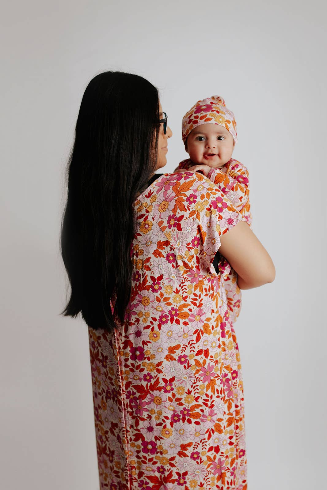 Three Little Tots - Wild Child Floral Knotted Gown: Gown & Hat