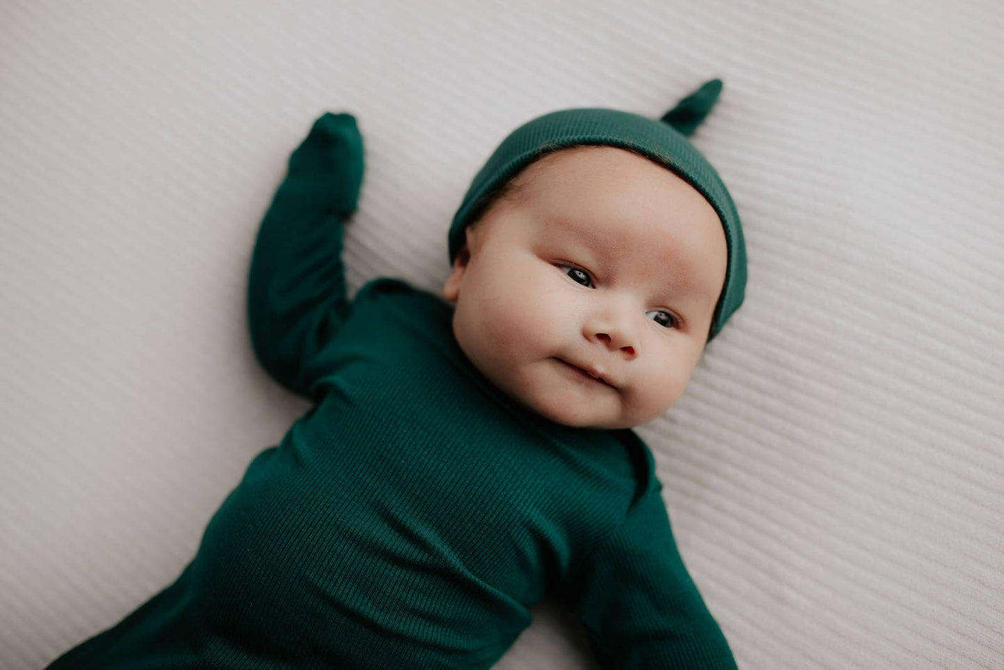 Three Little Tots - Forest Green Ribbed Knotted Gown: Gown & Hat