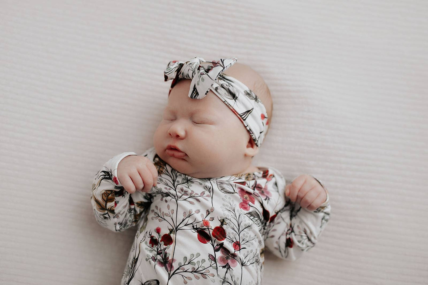 Three Little Tots - Floral Flower Knotted Gown: Gown & Hat